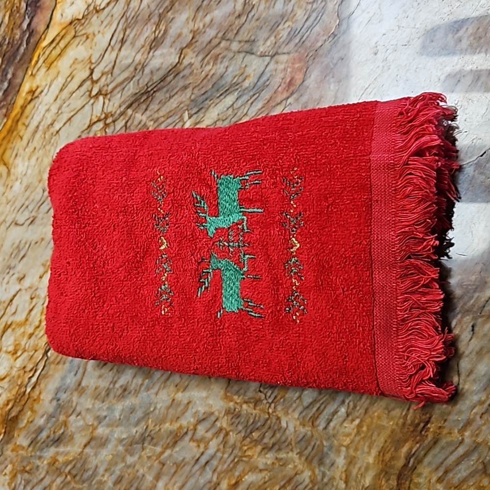 Christmas Reindeer Bayh Hand Towel (2)